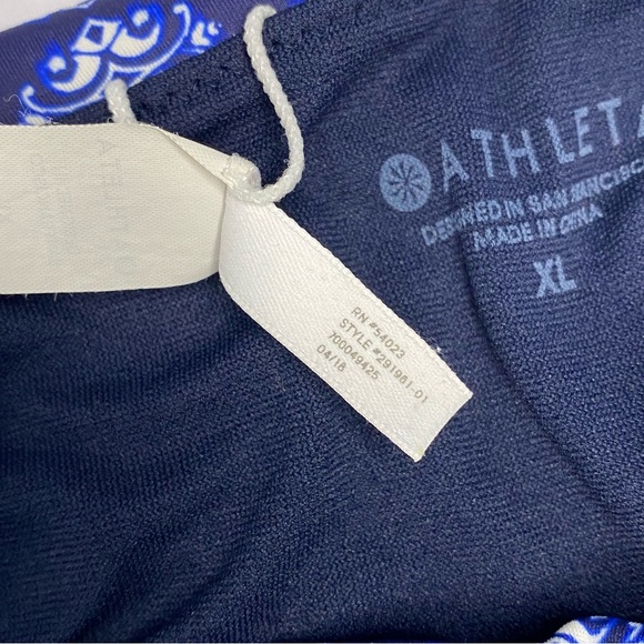 Athleta Tangier Set High Neck Top and Bottom - Picture 9 of 16